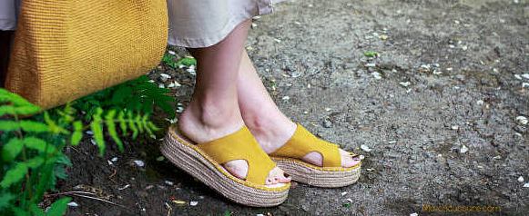 Sandale semelle épaisse jaune